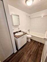 Southmount Apartments in Hamilton, ON - Building Photo - Building Photo