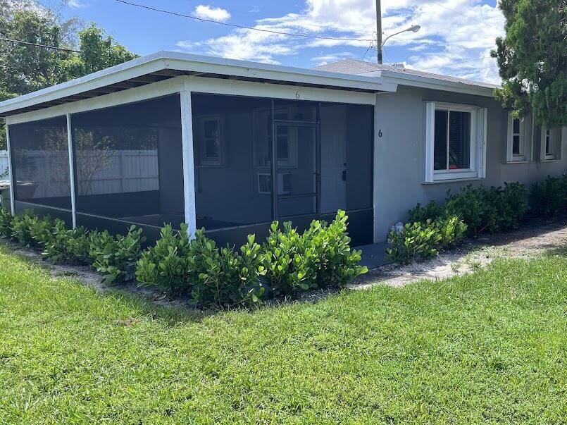 26 Wisconsin St in Lake Worth Beach, FL - Building Photo