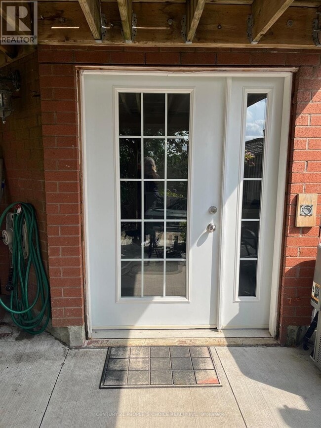 383 Jay Crescent in Orangeville, ON - Building Photo - Building Photo