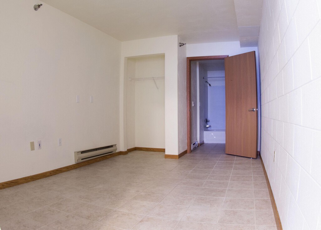 Campus Side at Slippery Rock Apartments in Slippery Rock, PA