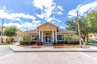 Live Oak Villas in Fort Pierce, FL - Foto de edificio - Building Photo