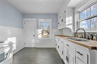 906 Harrow Rd in Toledo, OH - Building Photo - Building Photo