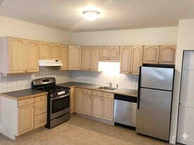 75 Gore St, Unit #1 in Cambridge, MA - Building Photo