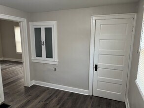 123 S 46th St in Louisville, KY - Building Photo - Building Photo