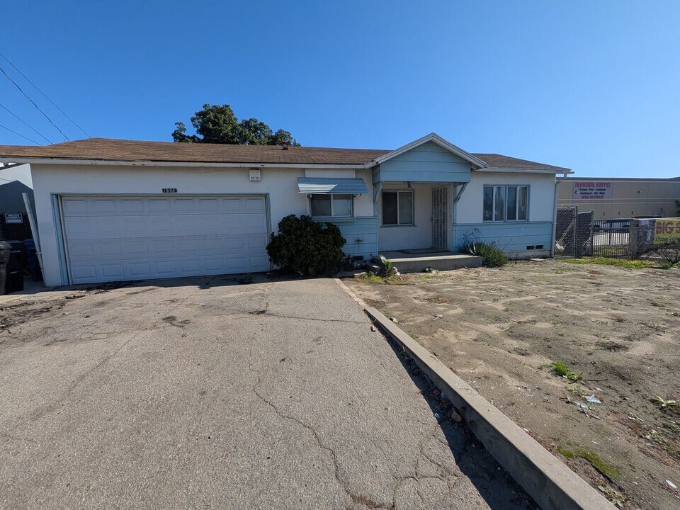 1598 S Reservoir St in Pomona, CA - Building Photo