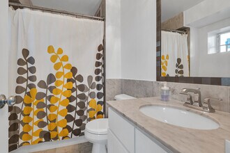 3600 N Lake Shore Dr in Chicago, IL - Building Photo - Building Photo