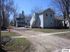 311-315 W Locust St Apartments