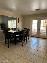 6996 Wine River Dr in Las Vegas, NV - Building Photo - Building Photo