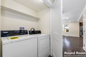 70 Stanley Ave-Unit -1 in Medford, MA - Building Photo - Building Photo
