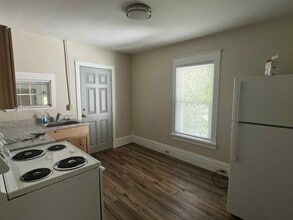 1936 W 4th St, Unit 2 in Williamsport, PA - Building Photo - Building Photo