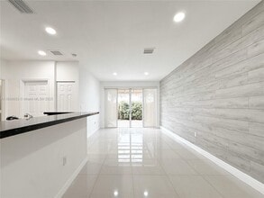 16562 SW 71st Ter in Miami, FL - Building Photo - Building Photo