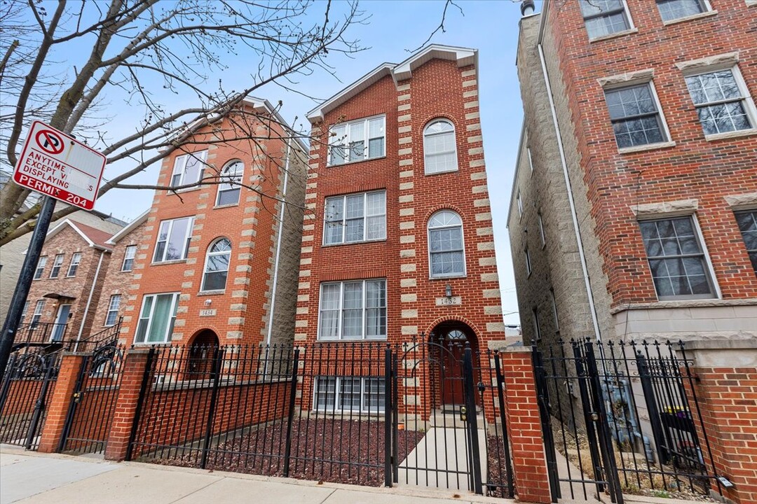 1432 W Cortez St, Unit #  01 in Chicago, IL - Foto de edificio