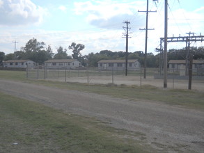 WACO STREET APARTMENTS in Gatesville, TX - Building Photo - Building Photo