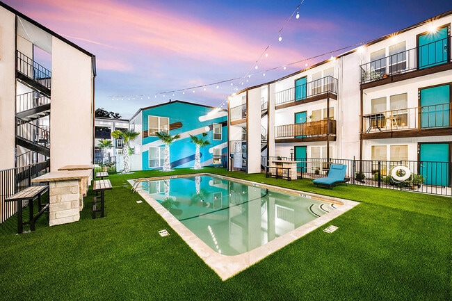 The Prescott in Dallas, TX - Building Photo - Building Photo