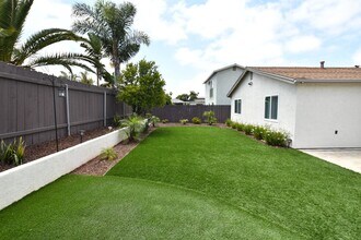 8777 Pagoda Way in San Diego, CA - Building Photo - Building Photo