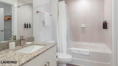 10670 Jake Jabs Blvd, Unit 1207 in Longmont, CO - Foto de edificio - Building Photo