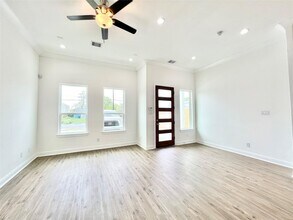 5642 Hirondel in Houston, TX - Building Photo - Building Photo