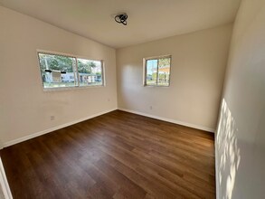 275 N Hilltop Dr in Titusville, FL - Building Photo - Building Photo