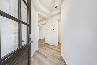 455 Mathis Lk Ct in Conroe, TX - Building Photo - Building Photo