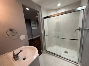 101 Dexter Ave in Seattle, WA - Building Photo - Building Photo