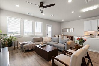 1530 McKinney Dr in Leander, TX - Building Photo - Building Photo
