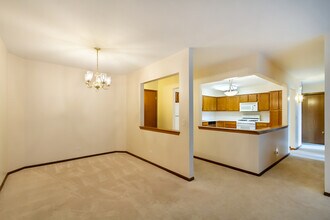 6400 W Berteau Ave in Chicago, IL - Building Photo - Building Photo