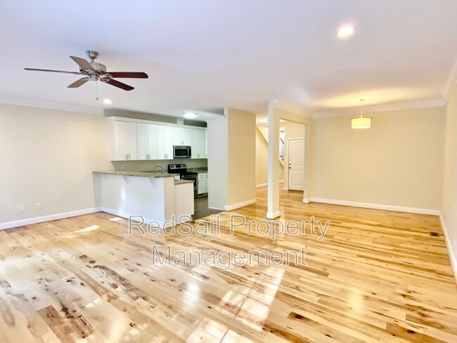 property at 315 W Constance Rd