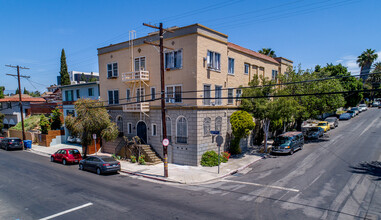 300 N Bonnie Brae St in Los Angeles, CA - Building Photo - Building Photo