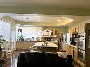 9000 Cotton Rose Way in Las Vegas, NV - Foto de edificio - Building Photo