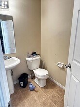 1247 Countrystone Dr in Kitchener, ON - Building Photo - Building Photo