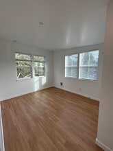 35787 Brooten Rd in Pacific City, OR - Building Photo - Building Photo