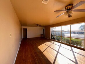 2401 42nd St in Snyder, TX - Building Photo - Building Photo