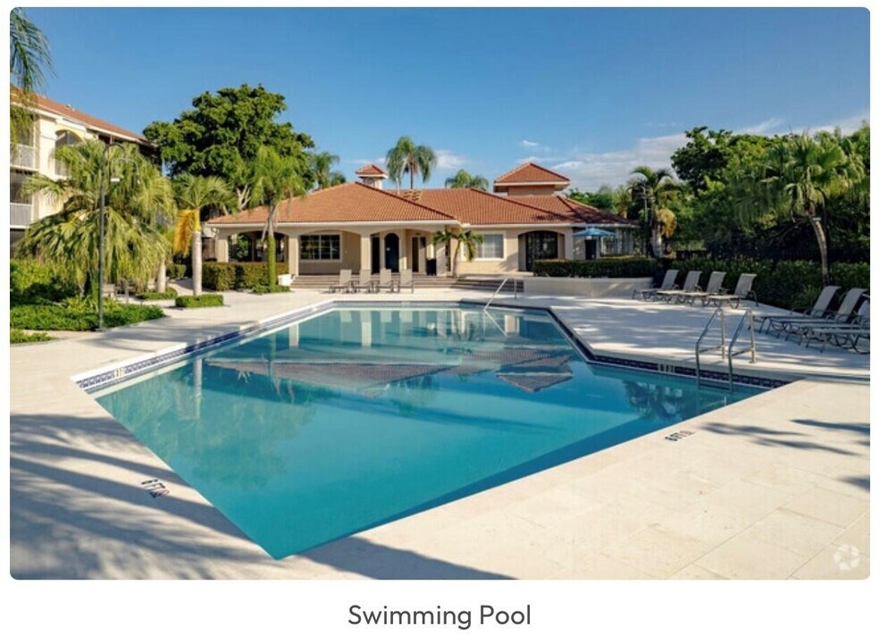 101 Island Shores Dr in Greenacres, FL - Building Photo