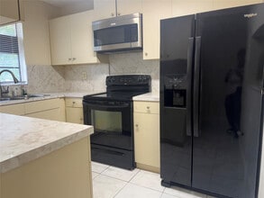 3512 NW 114th Ln in Coral Springs, FL - Building Photo - Building Photo