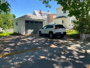 21 Royall St, Unit 2nd FL in Medford, MA - Building Photo - Building Photo