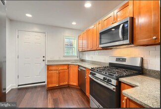 930 Washington Blvd in Baltimore, MD - Building Photo - Building Photo