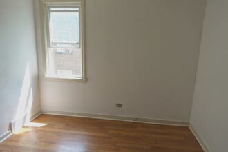 8106 Kilpatrick Ave in Skokie, IL - Building Photo - Building Photo