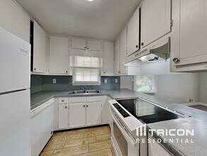 8458 Hightower Trail SW in Snellville, GA - Building Photo - Building Photo