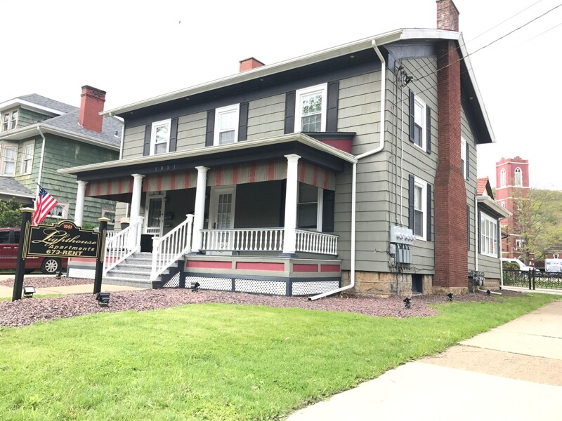 1051 Elk St in Franklin, PA - Building Photo