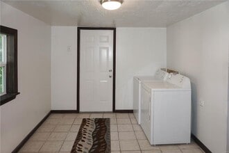204 N Olive St in Rolla, MO - Building Photo - Building Photo