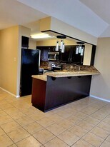 2401 S Jackson Rd in Pharr, TX - Building Photo