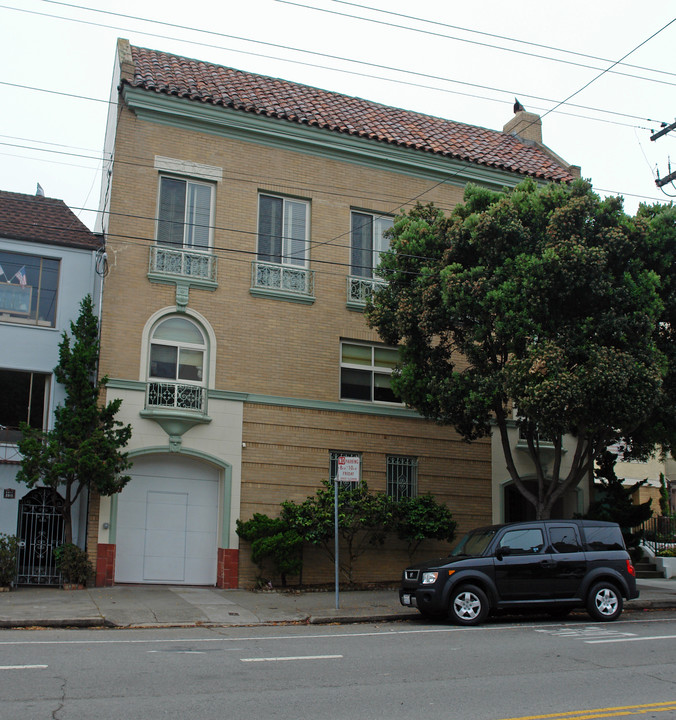 2323-2329 Lake St in San Francisco, CA - Building Photo