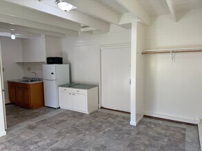 2214 California Ave in Wahiawa, HI - Building Photo - Building Photo