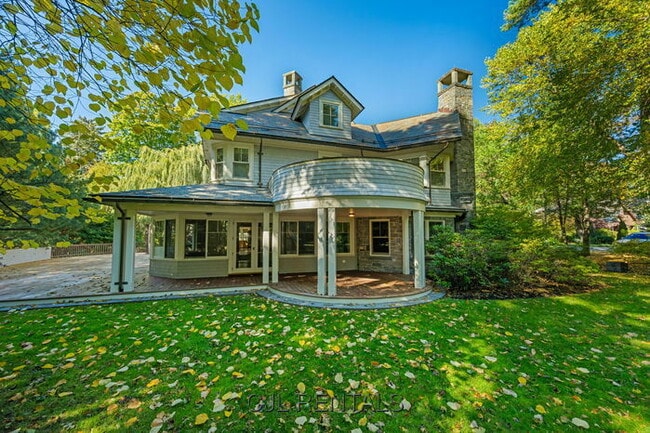 property at 29 Merrill Rd