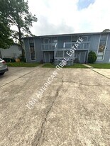 520 Landview Dr in Fort Walton Beach, FL - Building Photo