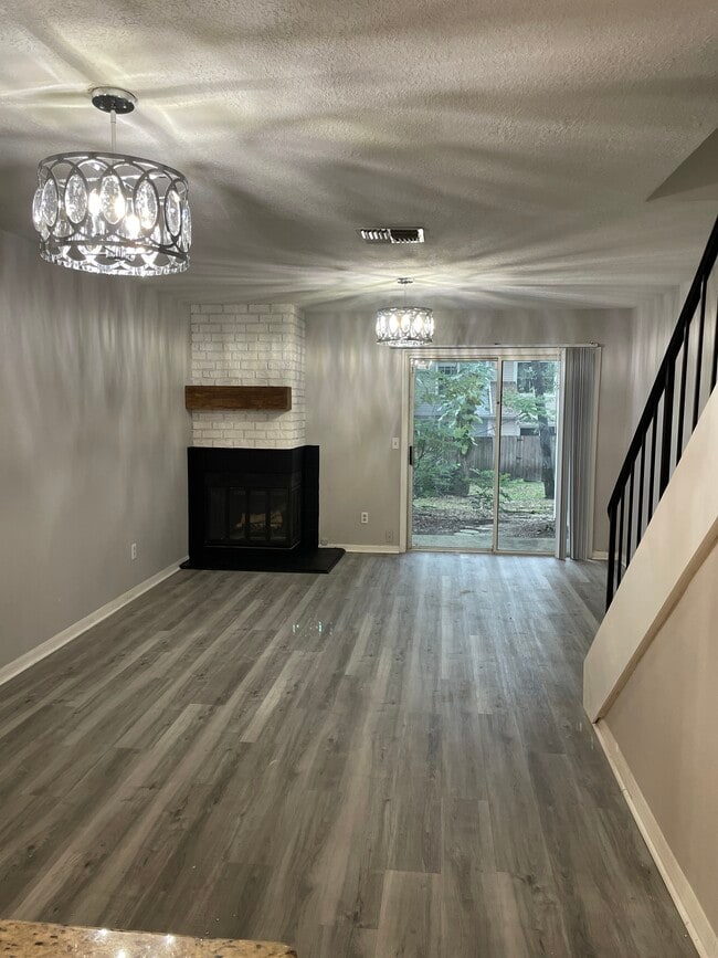 11345 Regal Square Dr