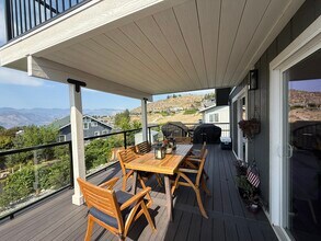 307 Butte Rd in Chelan, WA - Building Photo - Building Photo
