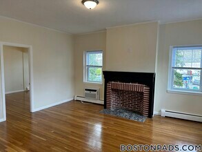 2018 Commonwealth Ave, Unit 38 in Boston, MA - Building Photo - Building Photo