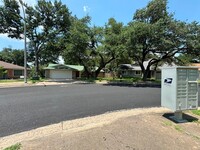 11409 Morning Glory Trail in Austin, TX - Foto de edificio - Building Photo