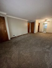 3721 Douglas Rd in Toledo, OH - Building Photo - Building Photo